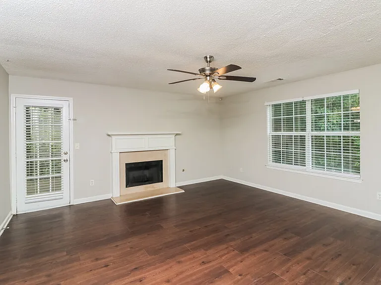 4125 Clarks Trl — Photo 6