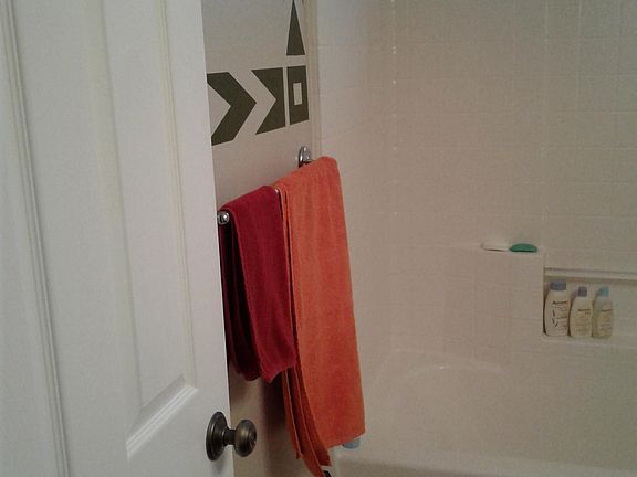 5th image of 42 N 500 W APT 204
