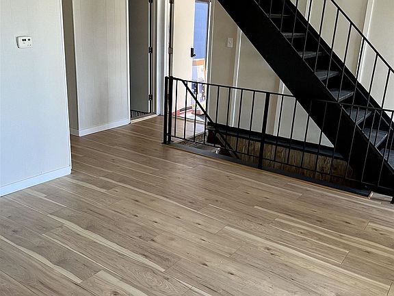 2nd image of 37124 Clubhouse Dr