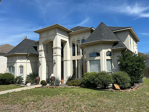 2nd image of 609 Broadway Blvd