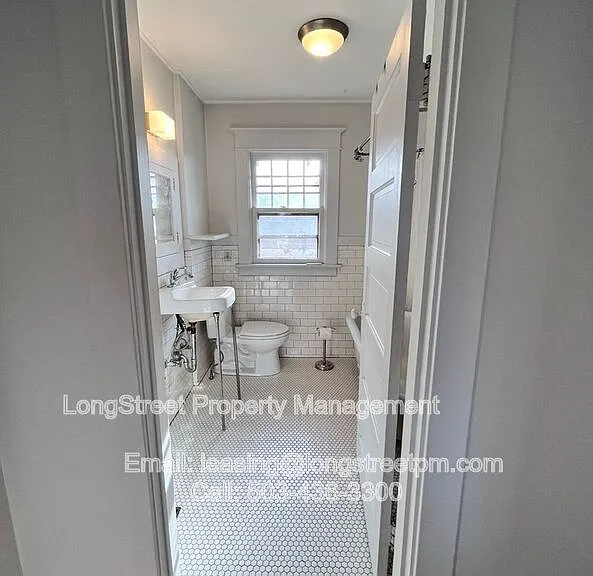 3819 SE Washington St — Photo 11