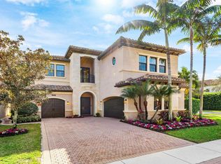 8749 Lewis River Rd, Delray Beach, FL 33446