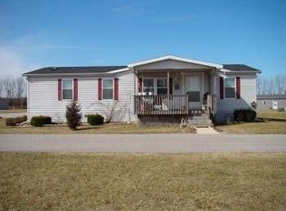 4522 Meadowlake Ln, Rensselaer, IN 47978