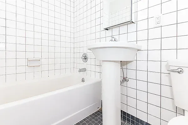 Rented by MySpaceNYC | media 11