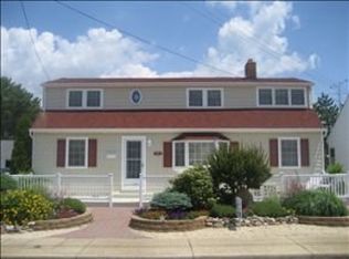 115 E South 31st St, Brant Beach, NJ 08008