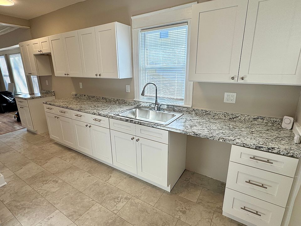 1st image of 4026 Paseo Blvd