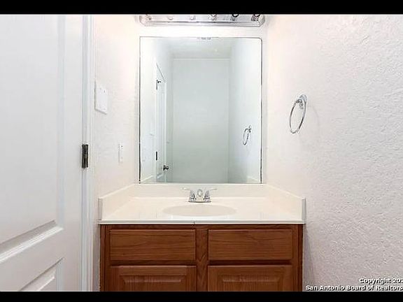 Downstairs guest half bath