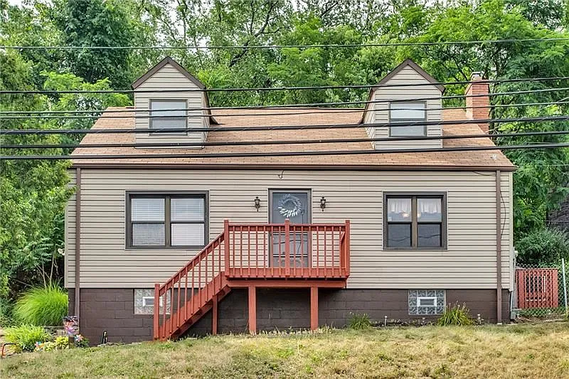 2471 Pittview Ave photo 1