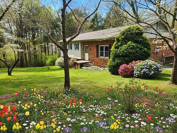 3rd image of 5213 Hillrose Dr