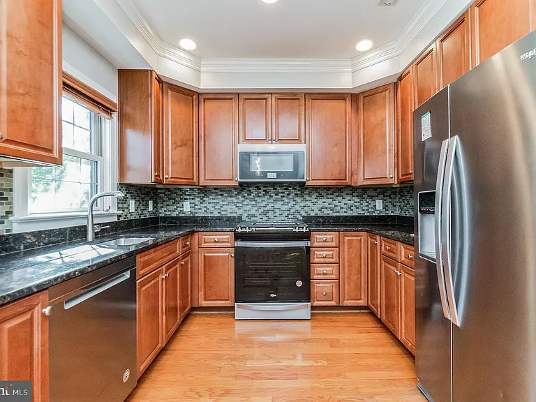 2270 S Garfield St #4 — Photo 15