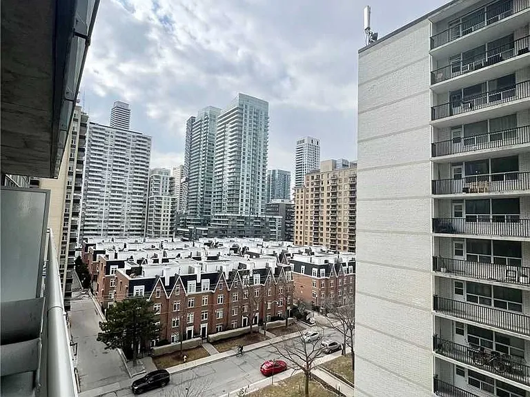 83 Redpath Ave #701 — Photo 13