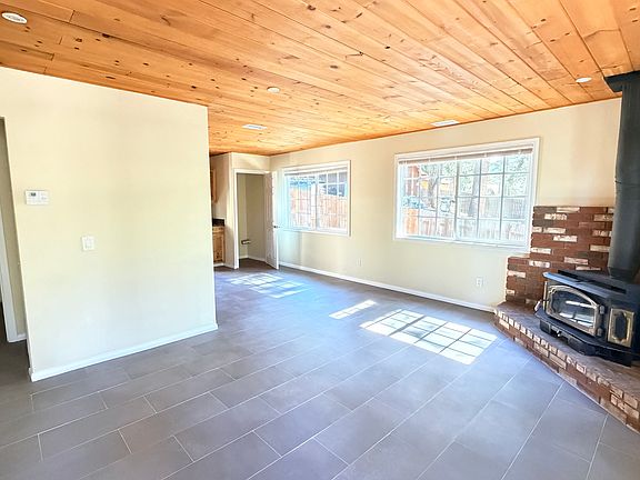 3rd image of 52830 Pine Cove Rd