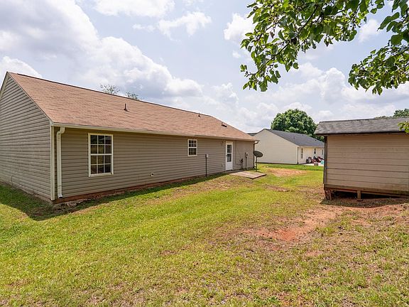 2nd image of 366 Edwards Rd