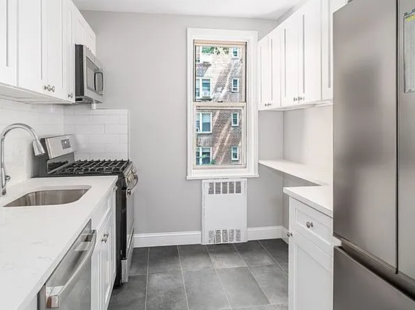 5610 Netherland Ave APT 3G, Bronx, NY 10471