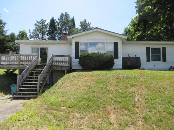 1 East Pittston Road, Pittston, ME 04345