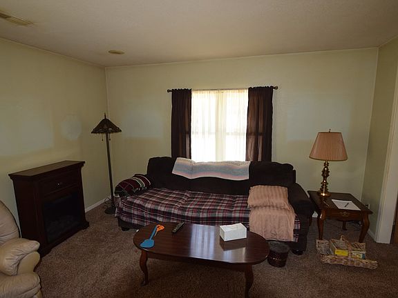 5th image of 12028 Fox Glove Ct