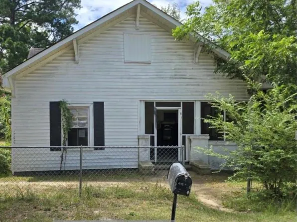 502 E Walker St, Wrens, GA 30833