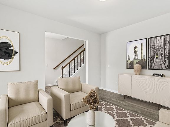 2nd image of 811 Maridian St