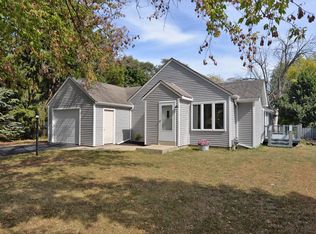 133 S Summerset Dr, Racine, WI 53406