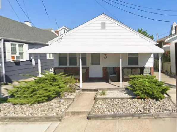3 N Franklin Ave, Margate, NJ 08402