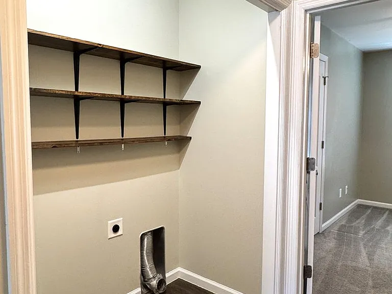 186 Christy Dr — Photo 17