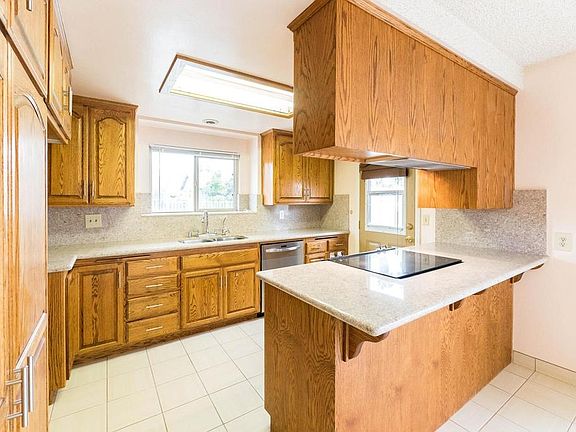 4th image of 7928 Virginia St APT A
