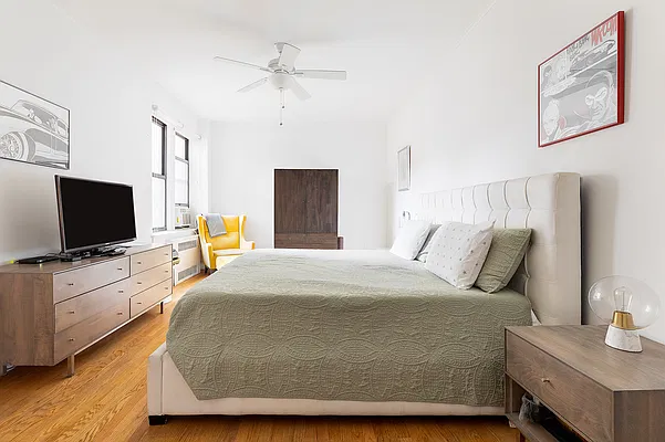 Sold by Compass | media 4