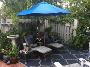 8203 SW 82nd Pl, Miami, FL 33143