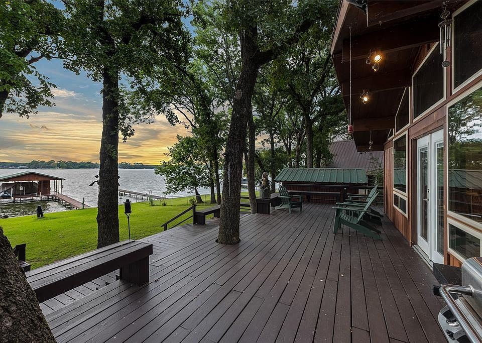 1st image of 256 Lynn Creek Dr