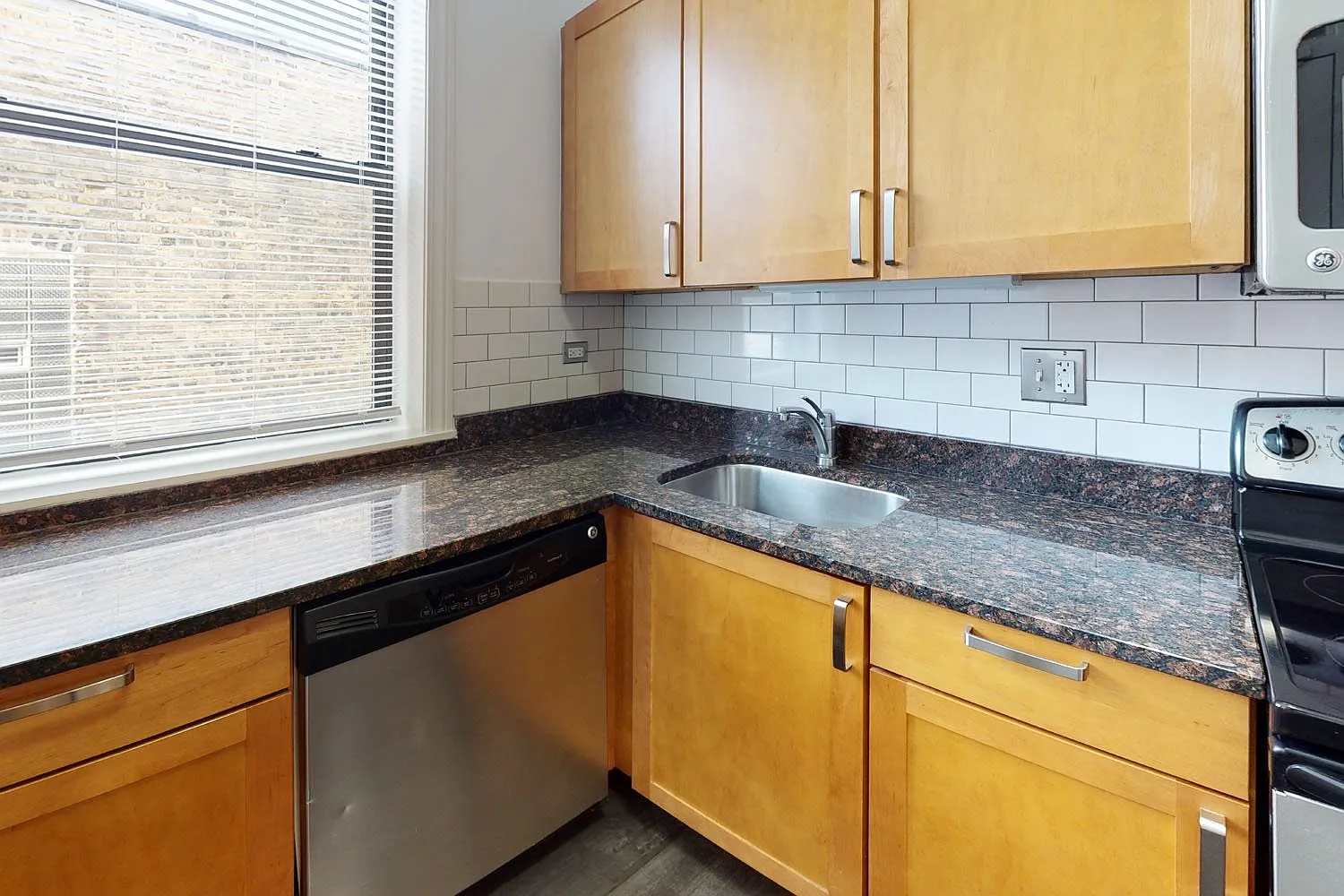 5320-5326.5 S. Drexel Boulevard — Photo 1