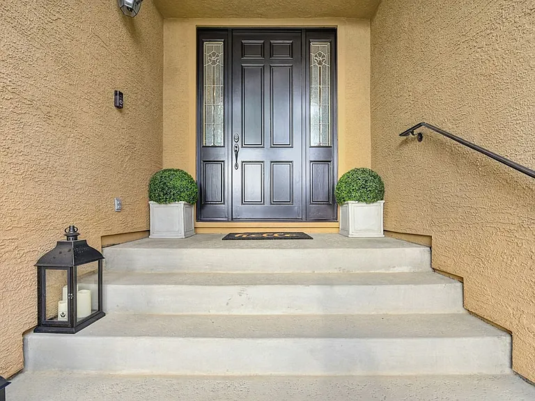 1676 Stronsay Ct — Photo 6