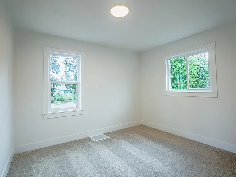 6822 E 7th Ave — Photo 5
