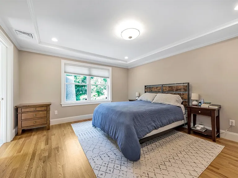 68 Woburn St #68 — Photo 13