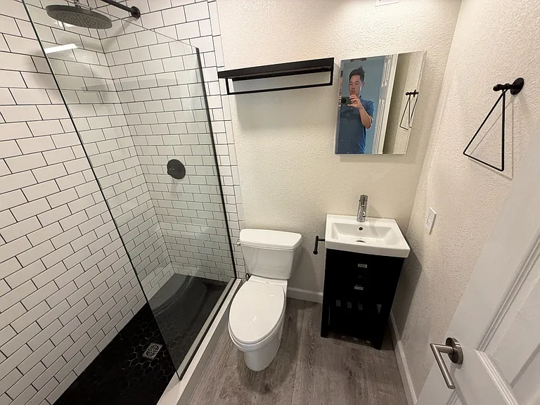 618 S Fair Oaks Ave — Photo 10