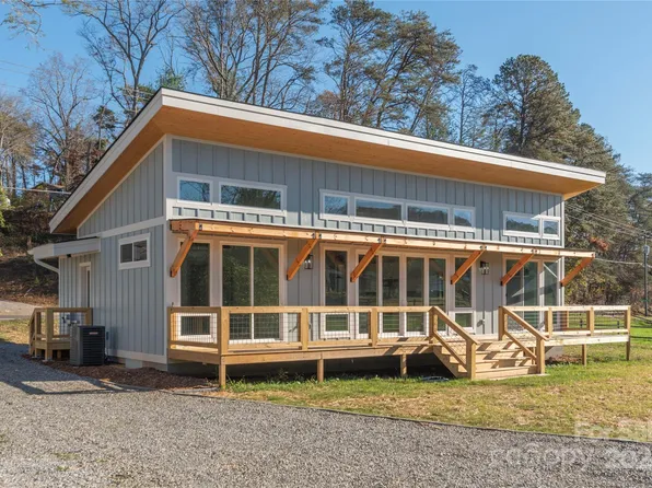 924 Riceville Rd, Asheville, NC 28805