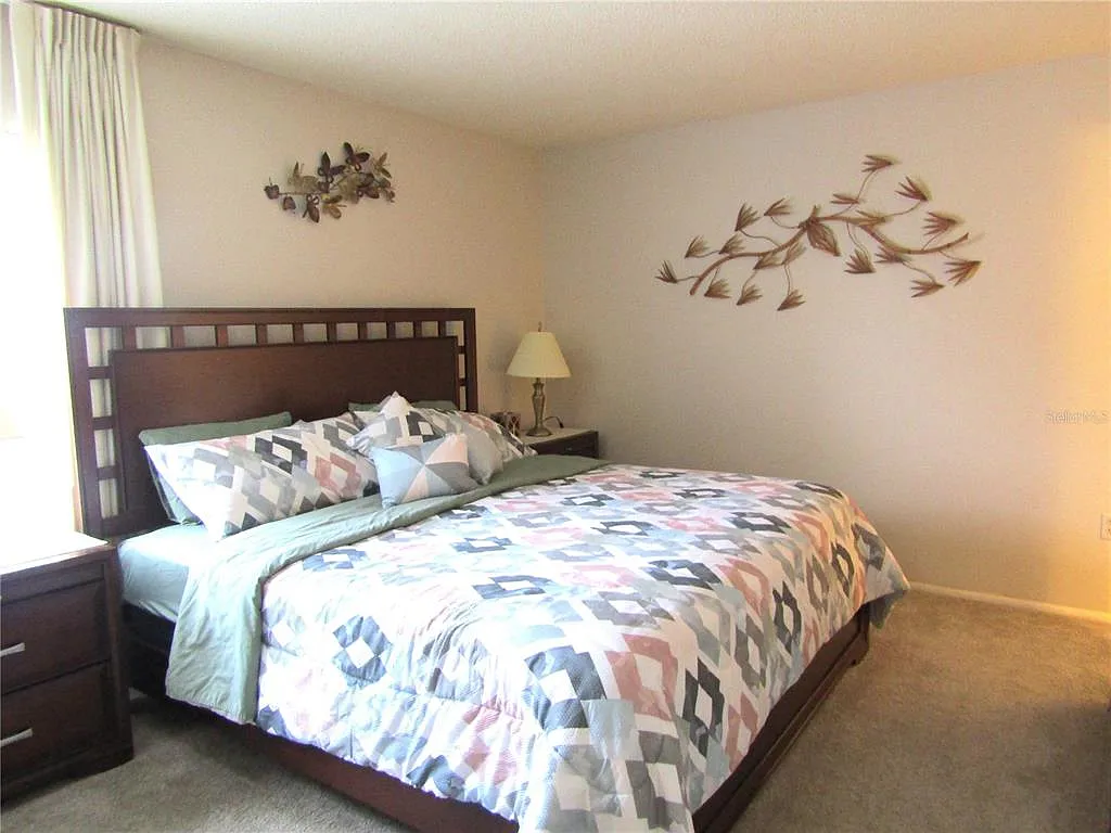 2 bed, 2.0 bath, 967 sqft, $1,595 — Photo 4