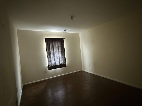 2nd image of 193 Milford Ave Floor 2