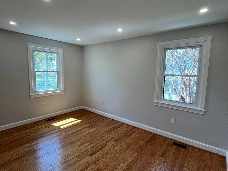 327 Whittier St NW #A — Photo 37