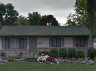 2899 Simpson Dr, Rochester Hills, MI 48309