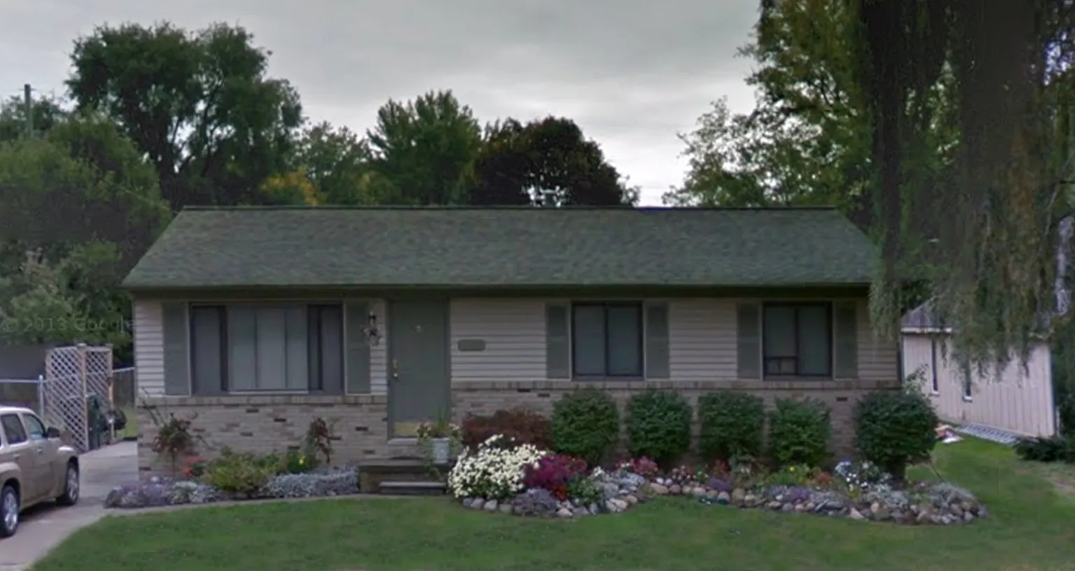 2899 Simpson Dr photo 1