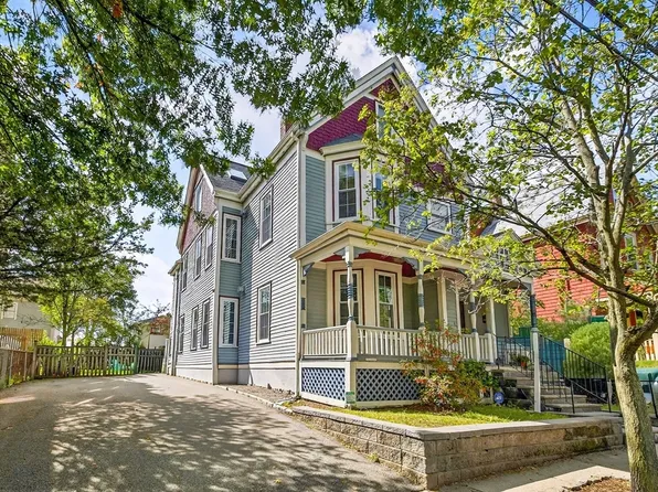 24 Evergreen St #2, Jamaica Plain, MA 02130