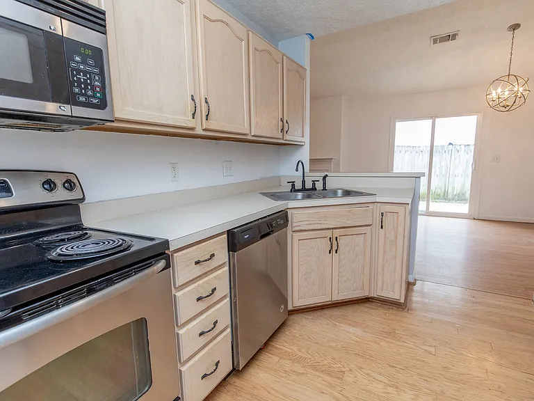 3058 Penn Meade Way — Photo 7