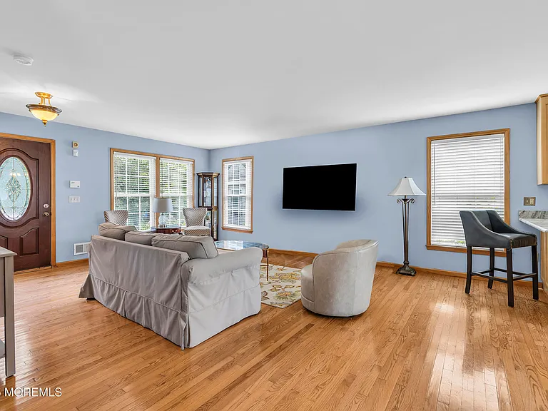 143 Lake Ave — Photo 16