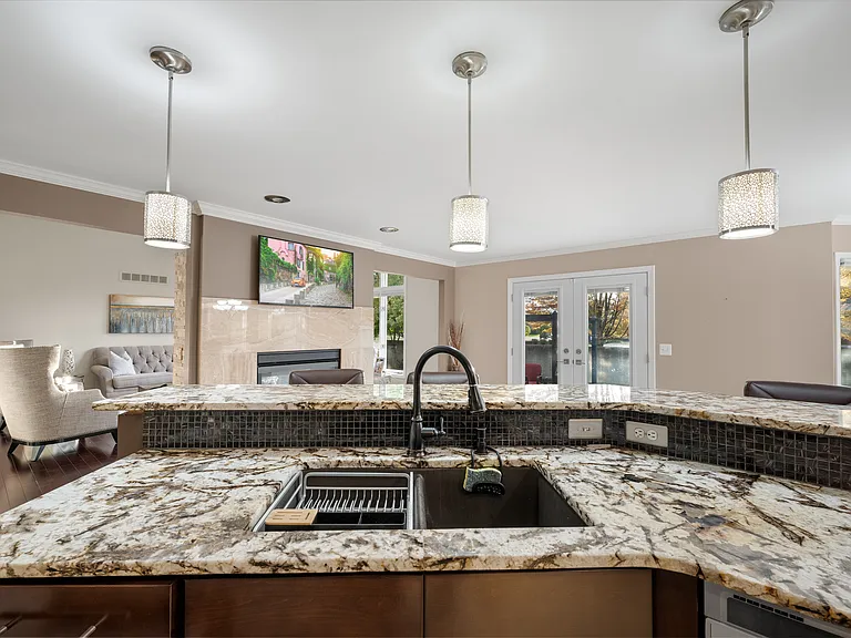 45021 Riverwoods Dr — Photo 8
