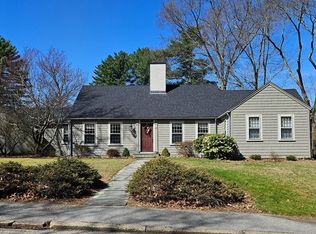 129 Highfields Rd, Abington, MA 02351