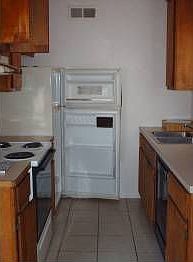 2nd image of 805 Oran Cir #A-d