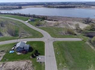 360 Lake Erin Dr, Green Isle, MN 55338