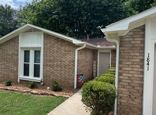 1841 N Seminole Ct, Fayetteville, AR 72701