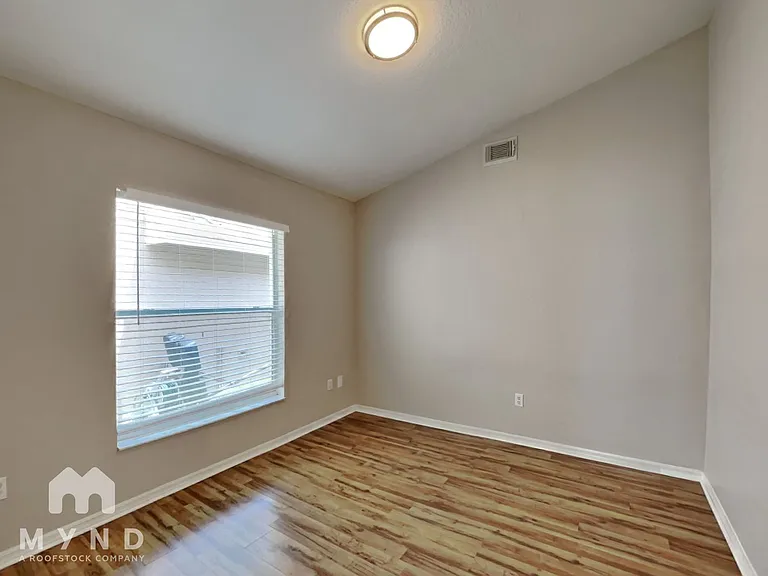12137 Pilot Ct — Photo 13