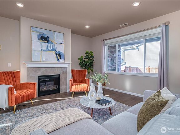 2nd image of 20324 SE 259th St